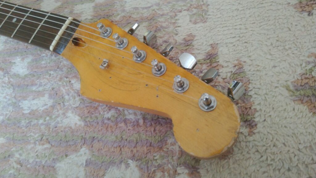 セルダー　Selder　ヘッドストック　headstock